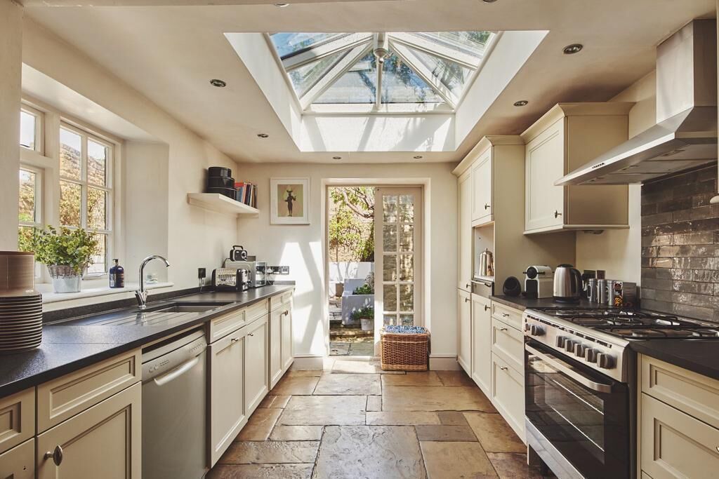 家庭村舍, 私人浴室 (The Crook) | 私人厨房