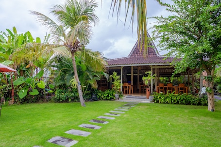Restaurant. Puri Canggu Rooms 2