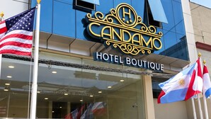 Property entrance - Hotel Candamo (Lima)