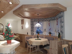 Restaurant - Pension Nadia (Adorf)