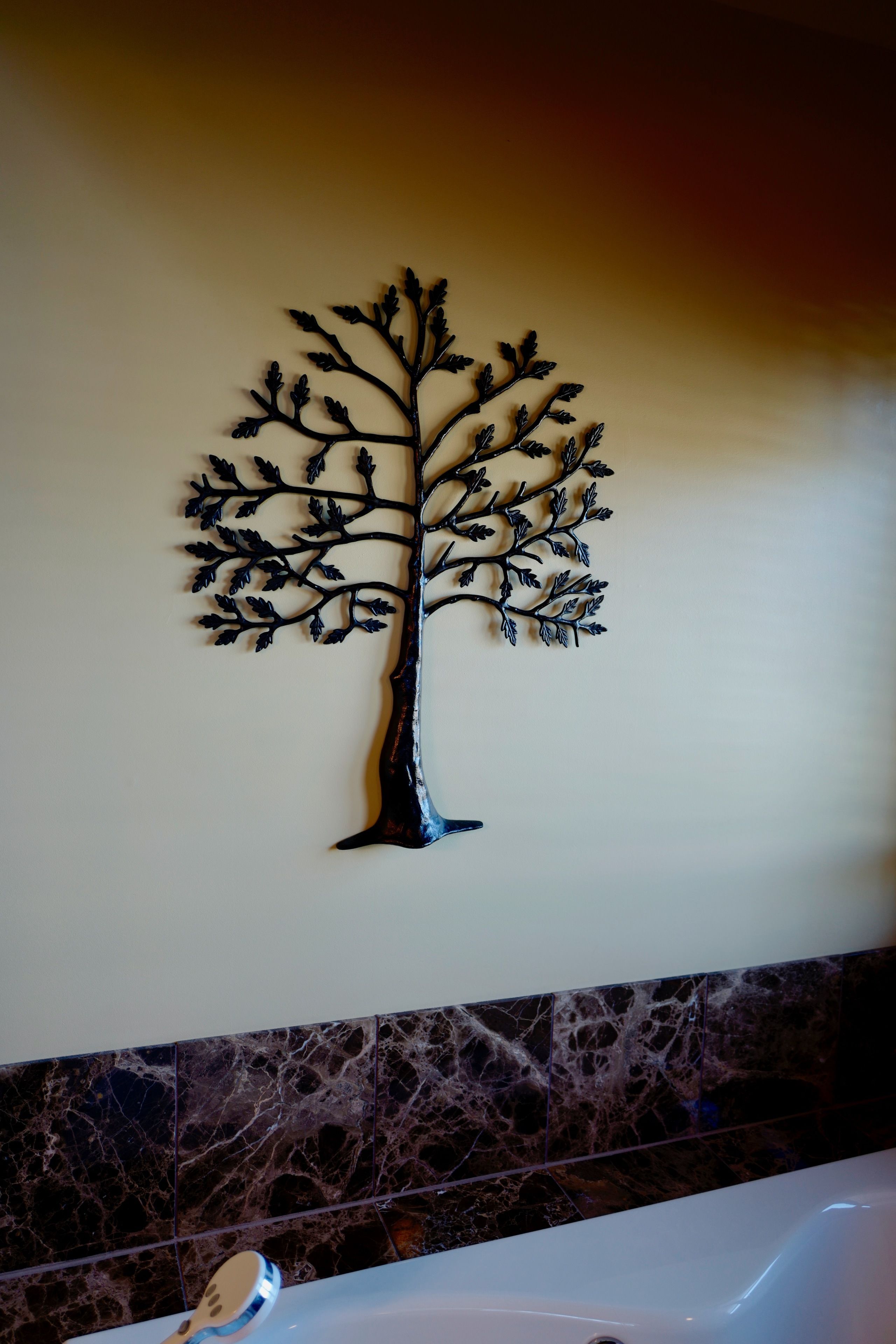 suite, non smoking, jetted tub | iron/ironing board, free rollaway beds, free wifi, bed sheets