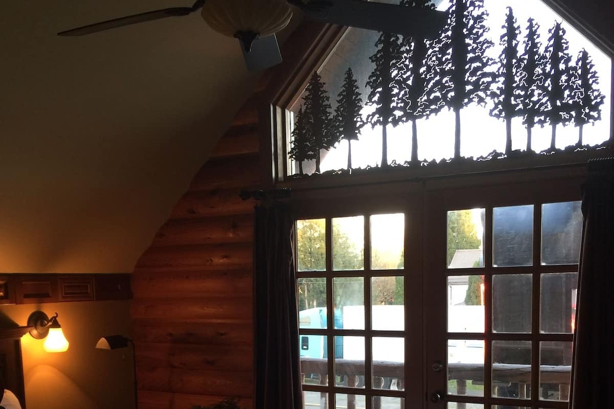 iron/ironing board, free rollaway beds, free wifi, bed sheets