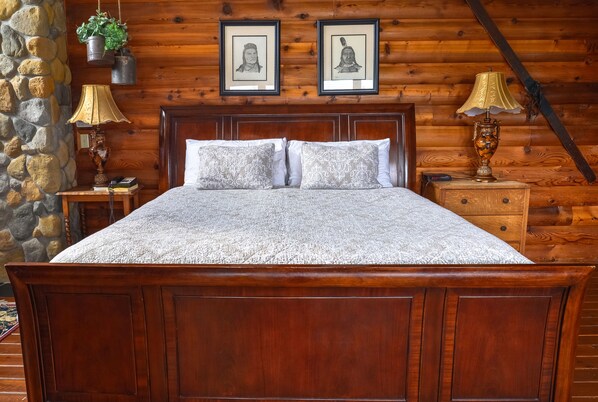 Standard Single Room, 1 King Bed, Non Smoking, Fireplace