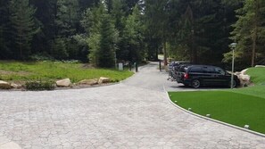 Aparcamiento sin asistencia gratuito