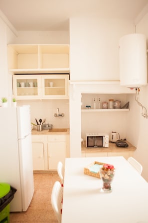 Kühlschrank, Mikrowelle