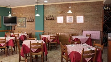 Se ofrece un desayuno continental (5.20 EUR por persona)