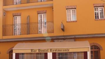 Fachada da propriedade