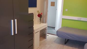 1 Bed in a Female Twin Shared Room