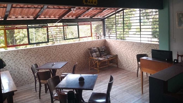 Free daily continental breakfast - Hostel Capital (Brasília)