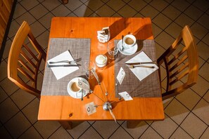 Free daily buffet breakfast  - Agriturismo Al Luogo del Giulio (Maniago)