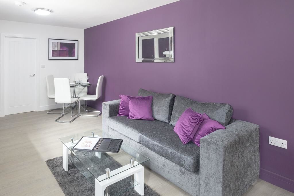 Apartment | Private kitchen | Full-sized fridge, microwave, oven, stovetop