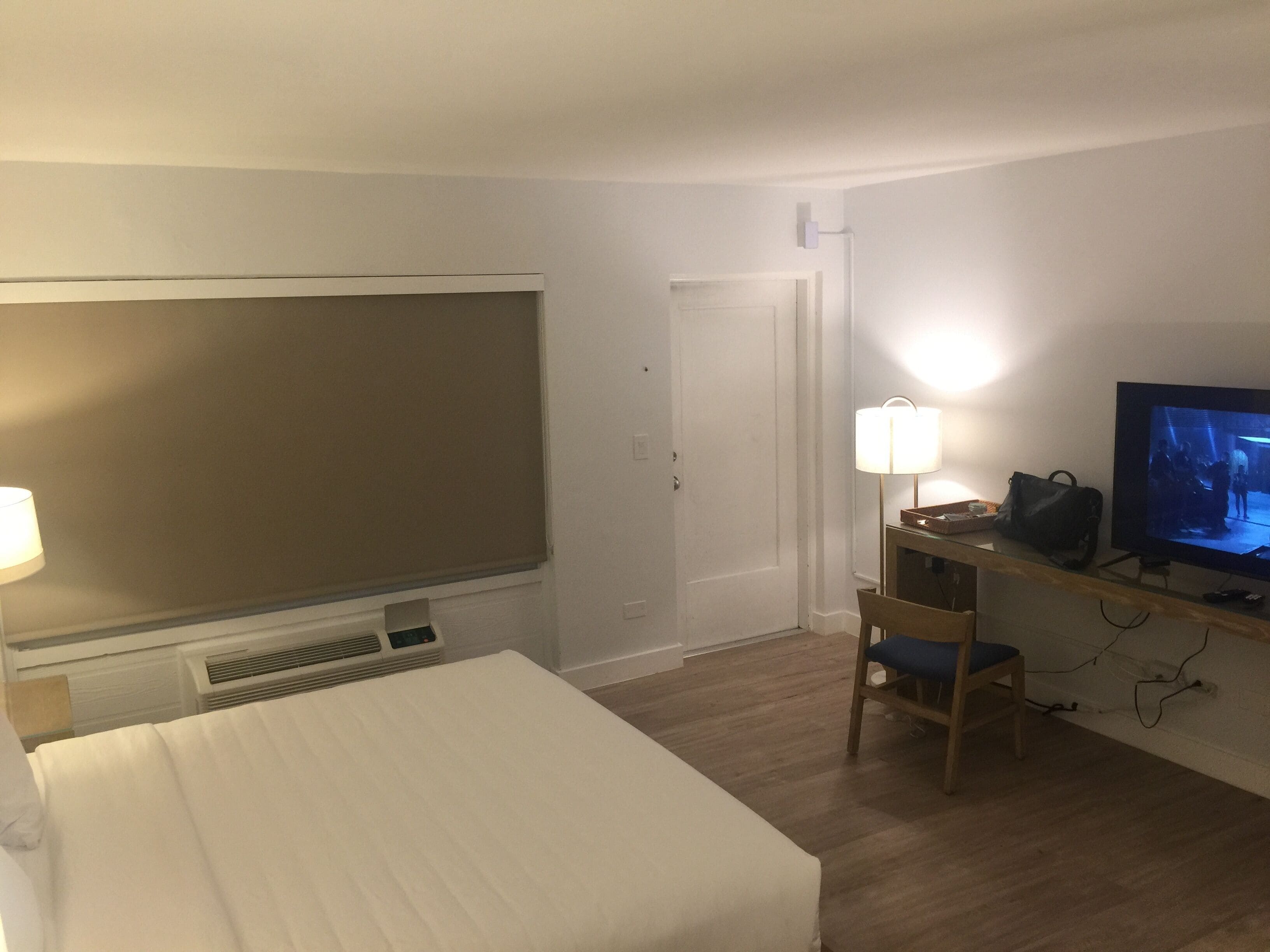 classic room, 1 king bed | in-room safe, blackout curtains, cots/infant beds, free wifi