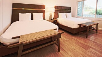 华丽客房, 2 张双人床, 简易厨房 | 客房内保险箱、遮光窗帘、婴儿床、免费 WiFi