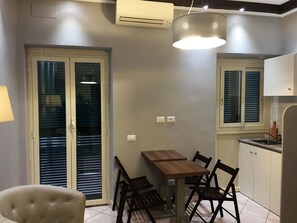 Petit déjeuner composé de spécialités régionales compris tous les jours