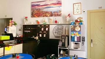 Appartamento City | Area soggiorno | Smart TV, Netflix, docking station per MP3