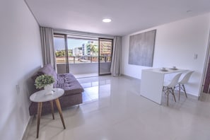 Family Studio Suite | Living area