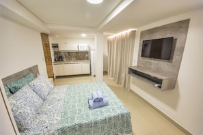 Laptop workspace, blackout drapes, iron/ironing board, free WiFi