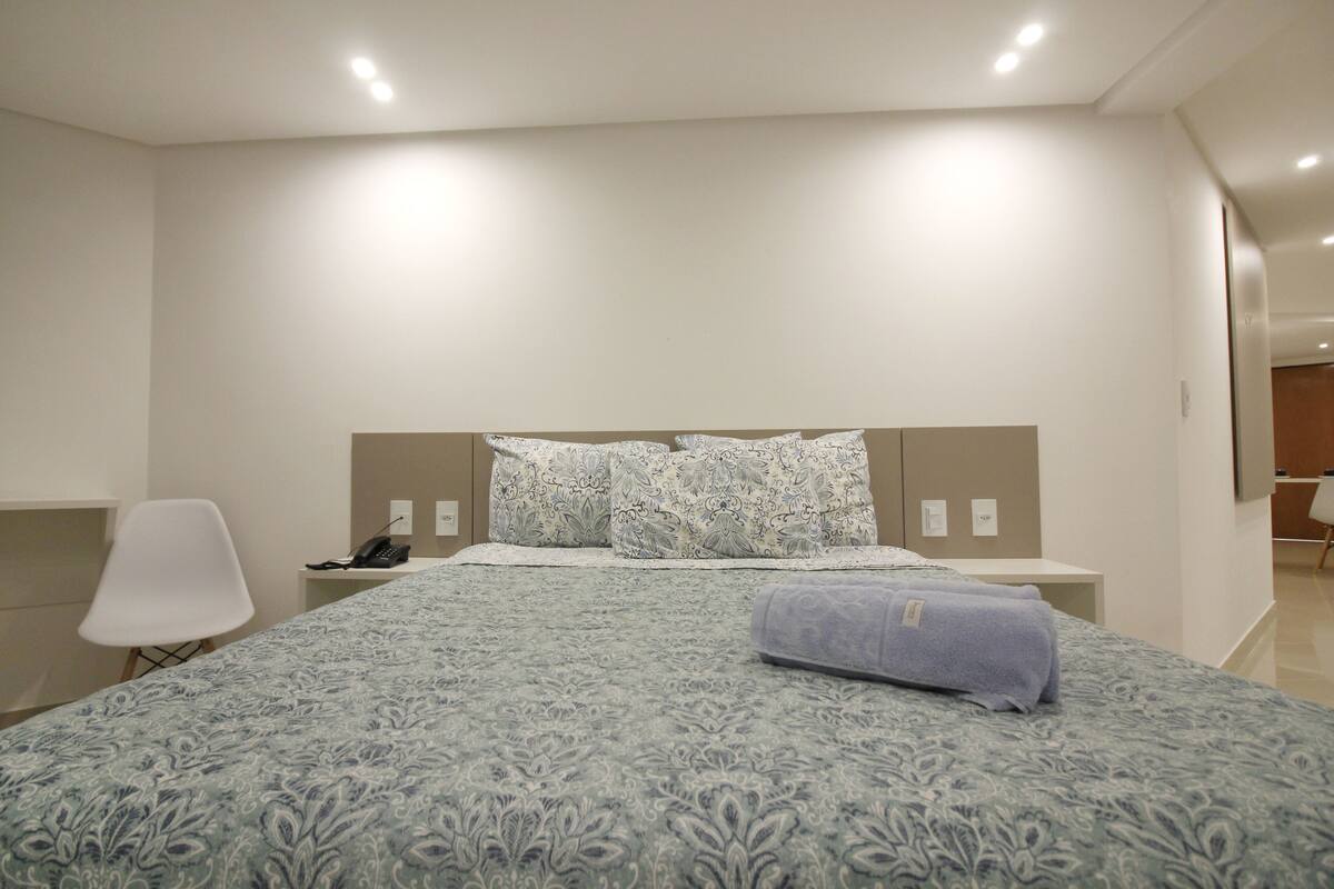 Laptop workspace, blackout curtains, iron/ironing board, free WiFi