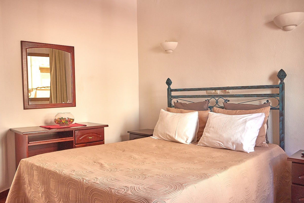 Double Room, 1 Double Bed, Balcony, City View | Blackout curtains, free WiFi, bed sheets