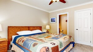 2 bedrooms, iron/ironing board, travel cot, free WiFi