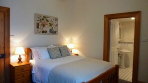 2 chambres, fer et planche Ă repasser, accĂšs au Wi-Fi (inclus)