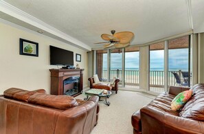Smart TV, fireplace, stereo - Endless Summer: Gulf Front, Pool, Views by Anna Maria Life Vacation Rentals (Bradenton Beach)
