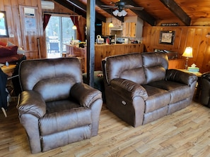 Smart TV, DVD player, video library, stereo