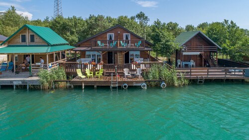 Popular Luxury Hakuna Matata Apartment located on the River Bojana near the Sea