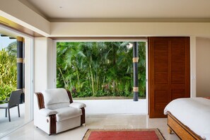 3 Schlafzimmer, Schreibtisch, Bügeleisen/Bügelbrett, Reisekinderbett