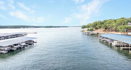 Näytä Miles! Lands 'End 3br Condo lähellä Outlet Mallia: Wifi Waterpark Pool -telakat