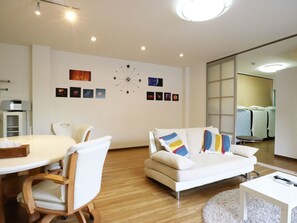 Habitación familiar ( 3A ) | Servicios de la habitación