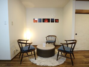 Family Room ( 4A ) | Living area - Base Osaka (Osaka)