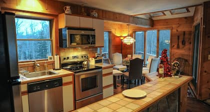 TOP RATED ULTIMATE YEAR ROUND PLAYGROUND