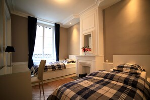 3 Schlafzimmer, Zimmersafe, Schreibtisch, Bügeleisen/Bügelbrett