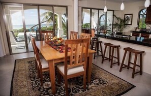 Luxury Villa, 3 Bedrooms, Non Smoking | In-room dining - Villa La Siesta (Hunucmá)