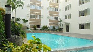 Kolam renang outdoor