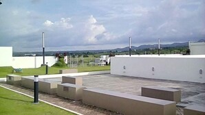 Pemandangan sekitar dari properti