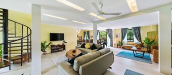  Private vIlla with pool. "Baan Suaan Serenity".4 bedroom tropical hide-away 