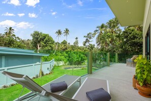 Terrace/patio -  Private vIlla with pool. "Baan Suaan Serenity".4 bedroom tropical hide-away  (koh Samui)