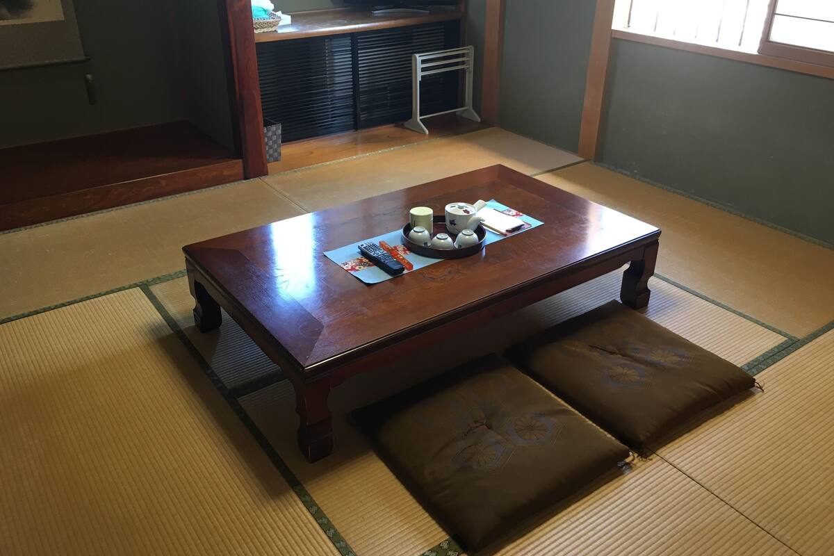 Japanese Style Room, Shared Bathroom | Free WiFi
