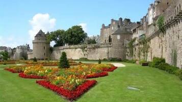 Enceinte de lâhĂ©bergement