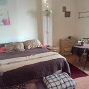 Blackout curtains, free WiFi, bed sheets - Departamentos James (Valparaiso)