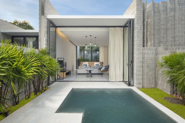Private Pool Villa | Hiên