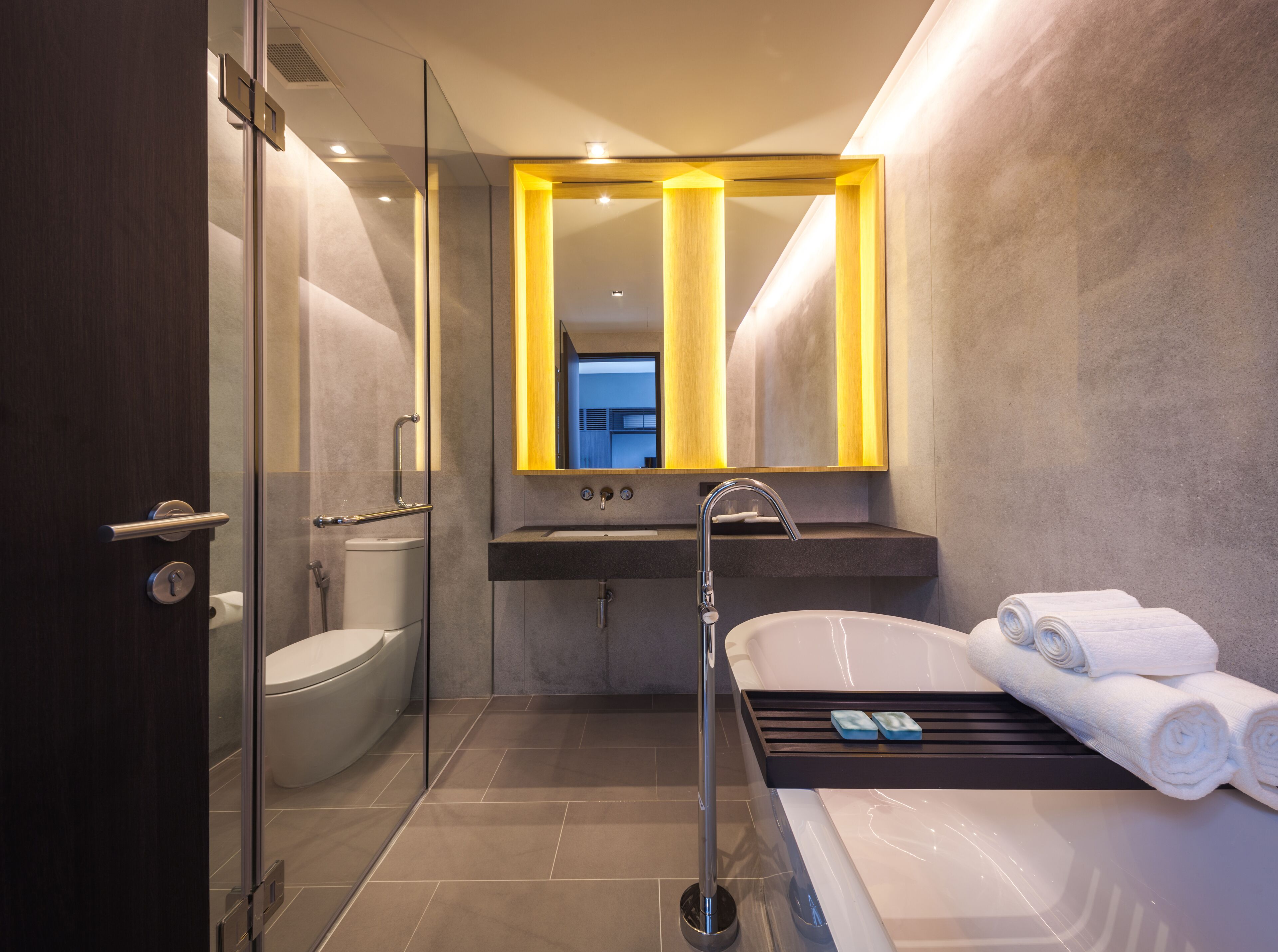 separate bathtub and shower, deep-soaking bathtub, rainfall showerhead