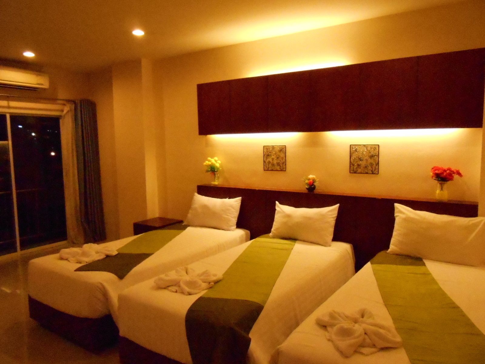 Standard Triple Room  | In-room safe, blackout drapes, free WiFi, bed sheets