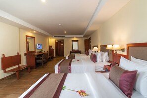 1 bedroom, Egyptian cotton sheets, premium bedding, minibar - Hotel de la Renaissance (Siem Reap)