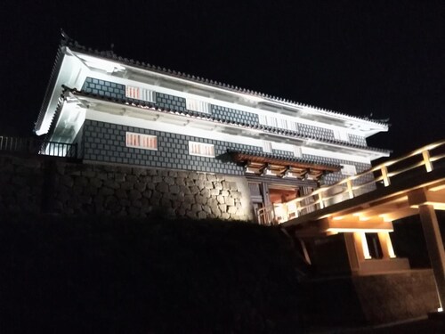 TOWN HOTEL Forty One