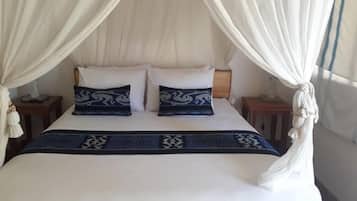 1 chambre, coffres-forts dans les chambres, bureau