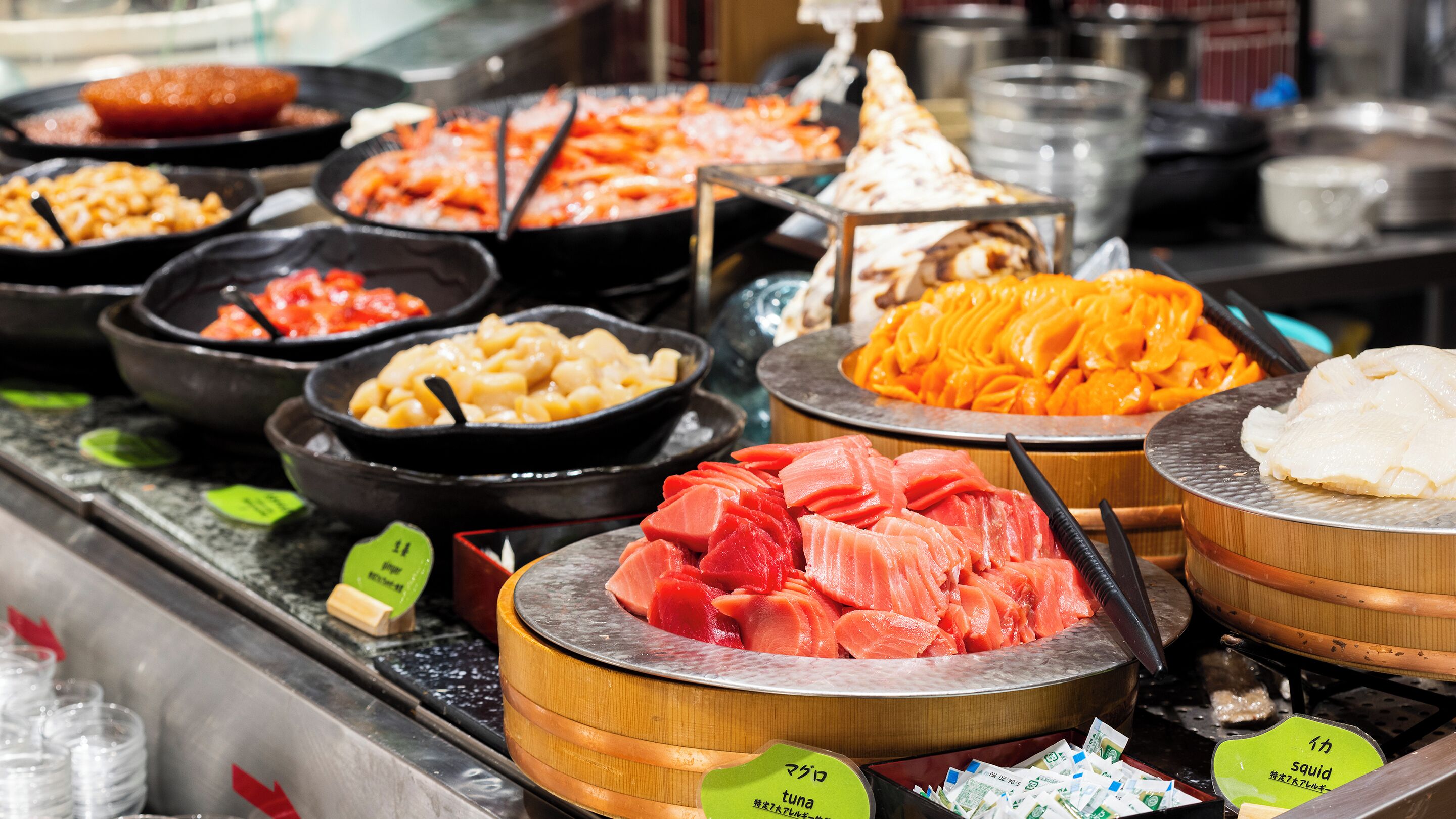 daily buffet breakfast (jpy 3520 per person)