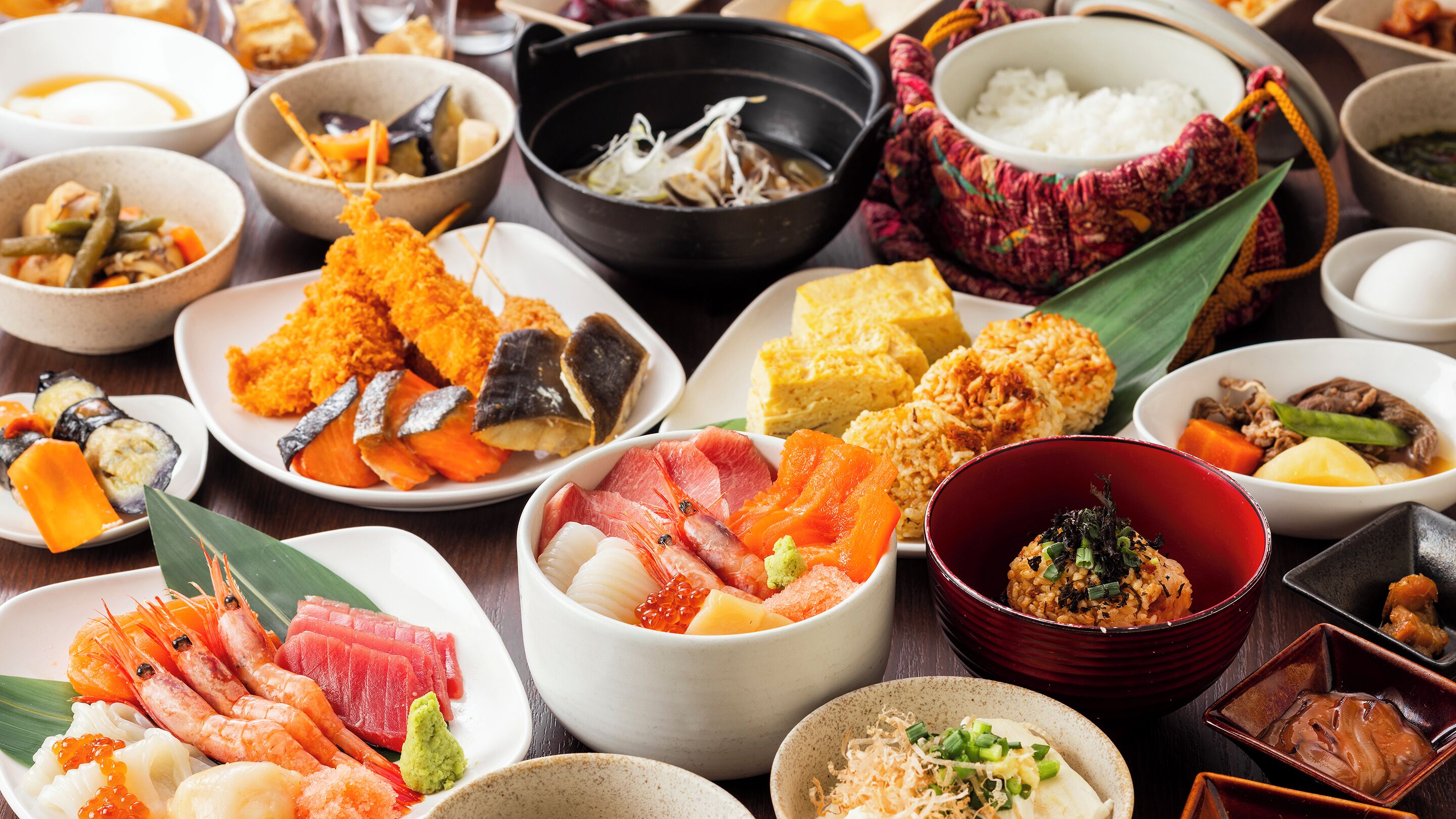 daily buffet breakfast (jpy 3520 per person)